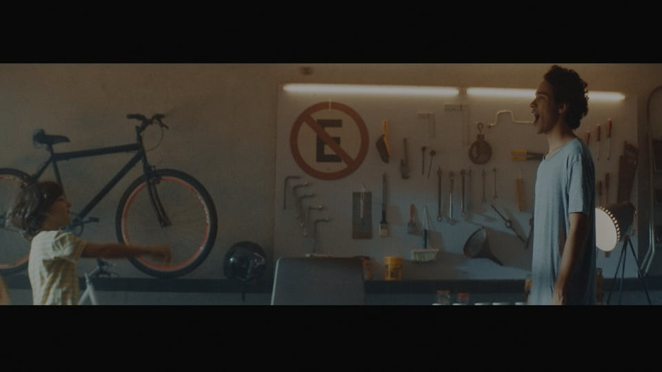 assets/img/portfolio/widescreen_Mabel-60anos.jpg